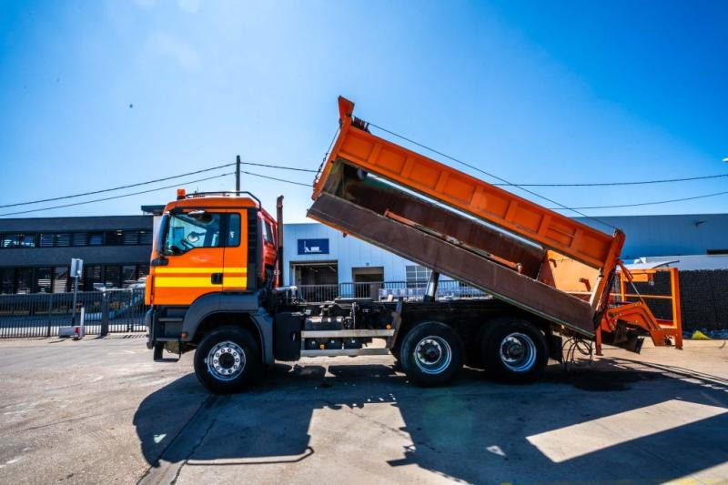 MAN TGS 33.360 BB - Billenőplatós teherautó: 3 kép. MAN TGS 33.360 BB - Billenőplatós teherautó: 3 kép.