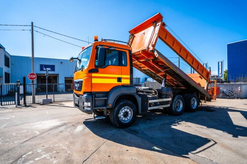 MAN TGS 33.360 BB - Billenőplatós teherautó: 1 kép. MAN TGS 33.360 BB - Billenőplatós teherautó: 1 kép.