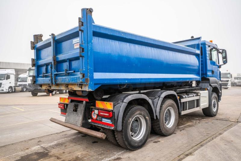 MAN TGS 33.420 BB (containerbak:+3000 € ) - Horgos rakodó teherautó: 4 kép. MAN TGS 33.420 BB (containerbak:+3000 € ) - Horgos rakodó teherautó: 4 kép.
