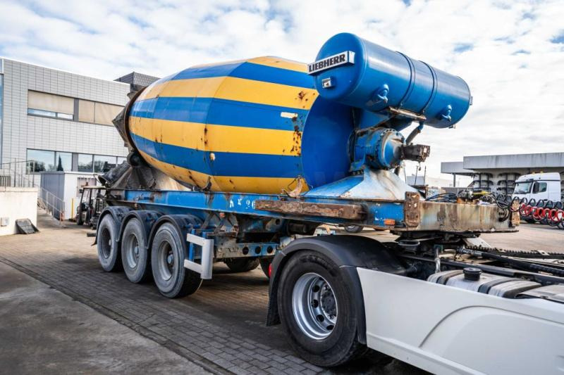 MULLER BETON MIXER/MALAXEUR/MISCHER LIEBHERR 12M3 - Betonkeverő félpótkocsi: 2 kép. MULLER BETON MIXER/MALAXEUR/MISCHER LIEBHERR 12M3 - Betonkeverő félpótkocsi: 2 kép.
