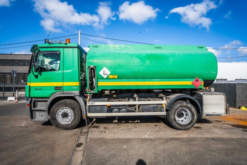Mercedes ACTROS 1836 - LAG 13 600 LITER - Tartályos teherautó: 2 kép. Mercedes ACTROS 1836 - LAG 13 600 LITER - Tartályos teherautó: 2 kép.