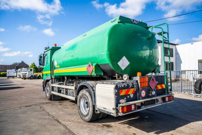 Mercedes ACTROS 1836 - LAG 13 600 LITER - Tartályos teherautó: 3 kép. Mercedes ACTROS 1836 - LAG 13 600 LITER - Tartályos teherautó: 3 kép.