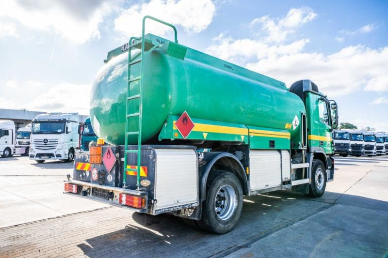 Mercedes ACTROS 1836 - LAG 13 600 LITER - Tartályos teherautó: 5 kép. Mercedes ACTROS 1836 - LAG 13 600 LITER - Tartályos teherautó: 5 kép.