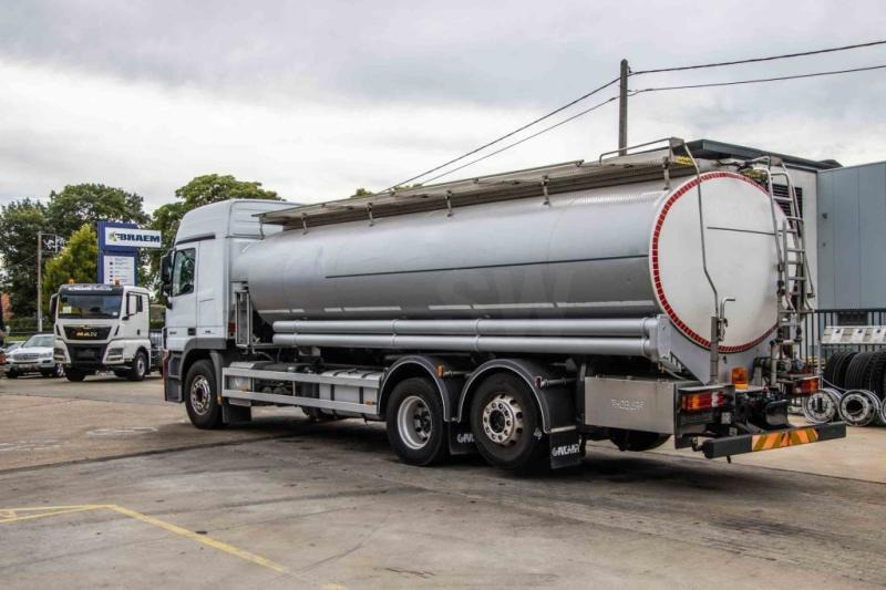 Mercedes ACTROS 2544-MP3+MAGYAR INOX18.200L+17.700L/2X6COMP - Tartályos teherautó: 5 kép. Mercedes ACTROS 2544-MP3+MAGYAR INOX18.200L+17.700L/2X6COMP - Tartályos teherautó: 5 kép.