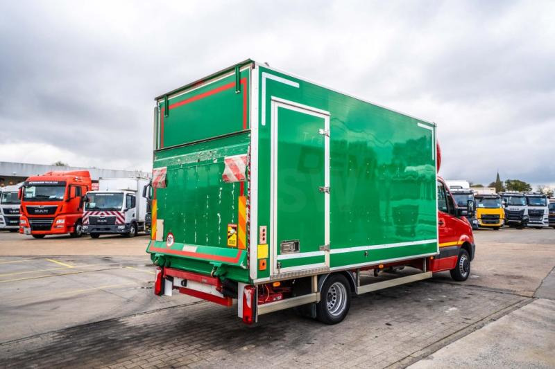 Mercedes SPRINTER 516 CDI - Furgon: 4 kép. Mercedes SPRINTER 516 CDI - Furgon: 4 kép.