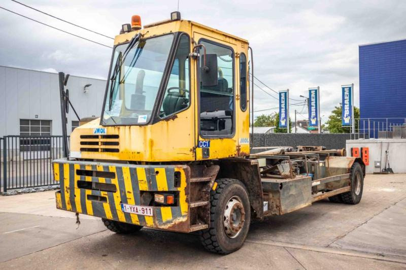 Mol MOL-CT 200 - 8248 H - Horgos rakodó teherautó: 5 kép. Mol MOL-CT 200 - 8248 H - Horgos rakodó teherautó: 5 kép.