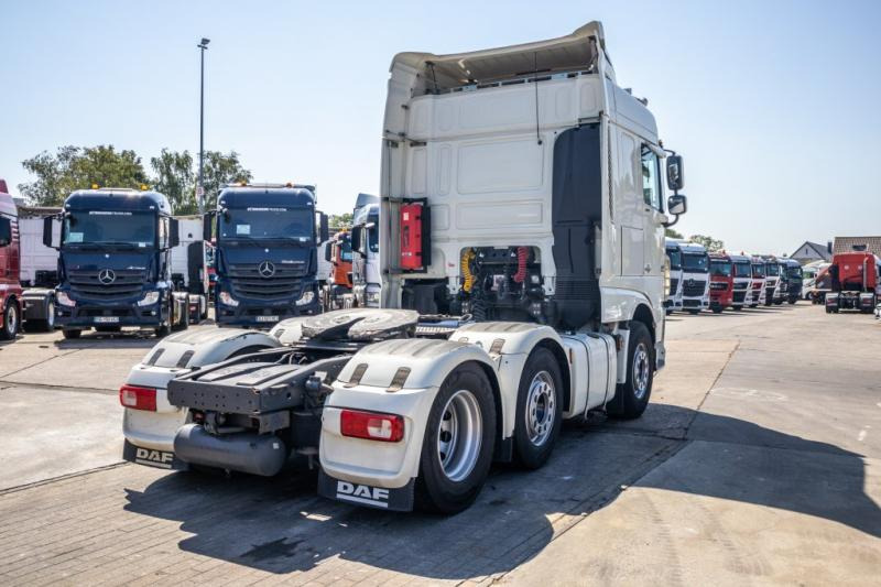 DAF XF 460-6X2-345.000 KM+ADR - Nyergesvontató: 3 kép. DAF XF 460-6X2-345.000 KM+ADR - Nyergesvontató: 3 kép.