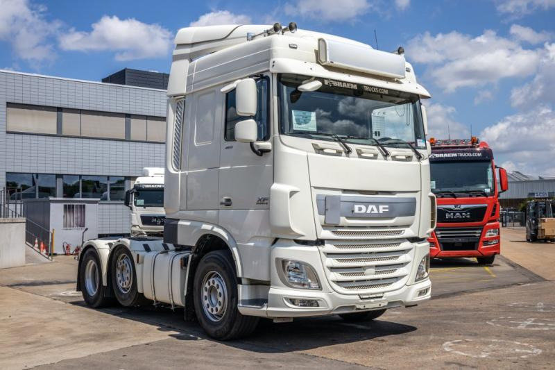 DAF XF 460-6X2-380 000 KM+ADR - Nyergesvontató: 2 kép. DAF XF 460-6X2-380 000 KM+ADR - Nyergesvontató: 2 kép.