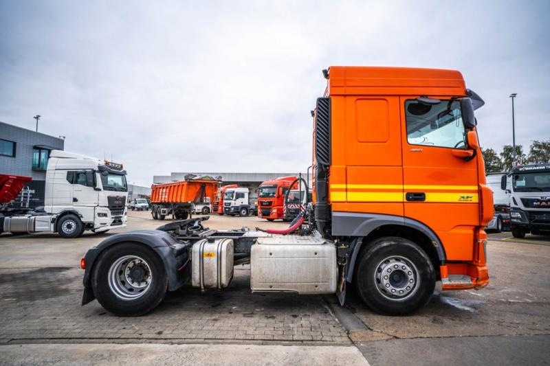DAF XF 460 +KIP HYDR. - Nyergesvontató: 3 kép. DAF XF 460 +KIP HYDR. - Nyergesvontató: 3 kép.