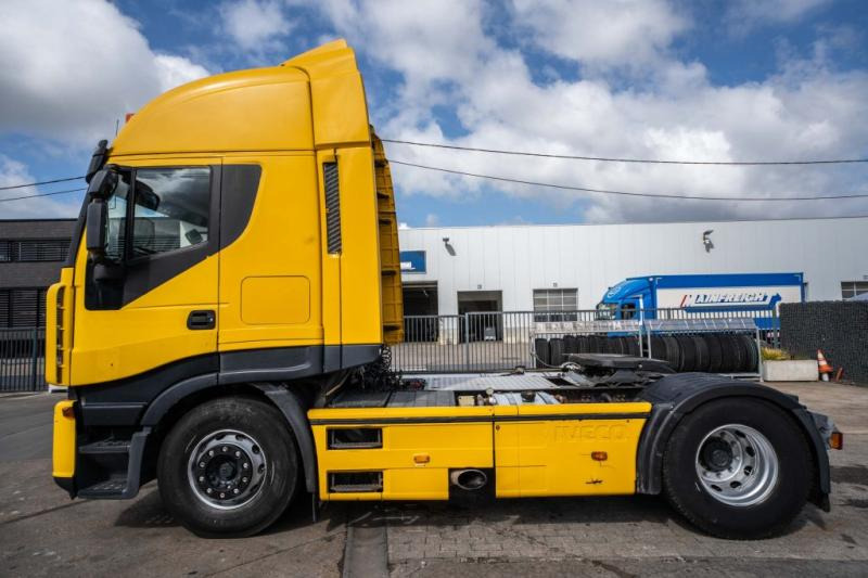 Nyergesvontató Iveco STRALIS 450-E5+KIPHYDR.: 6 kép.
