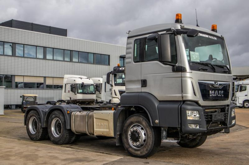 MAN TGS 26.470 6X6H+HYDR - Nyergesvontató: 3 kép. MAN TGS 26.470 6X6H+HYDR - Nyergesvontató: 3 kép.