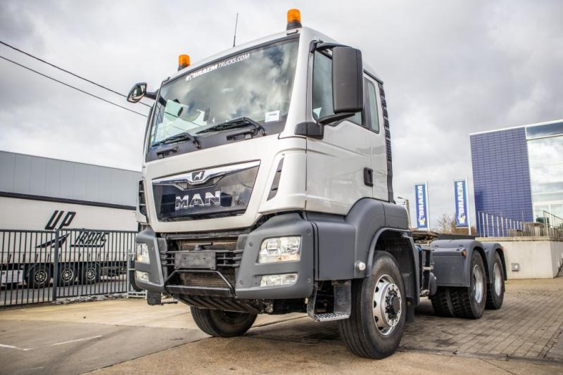 MAN TGS 26.470 6X6H+HYDR - Nyergesvontató: 2 kép. MAN TGS 26.470 6X6H+HYDR - Nyergesvontató: 2 kép.