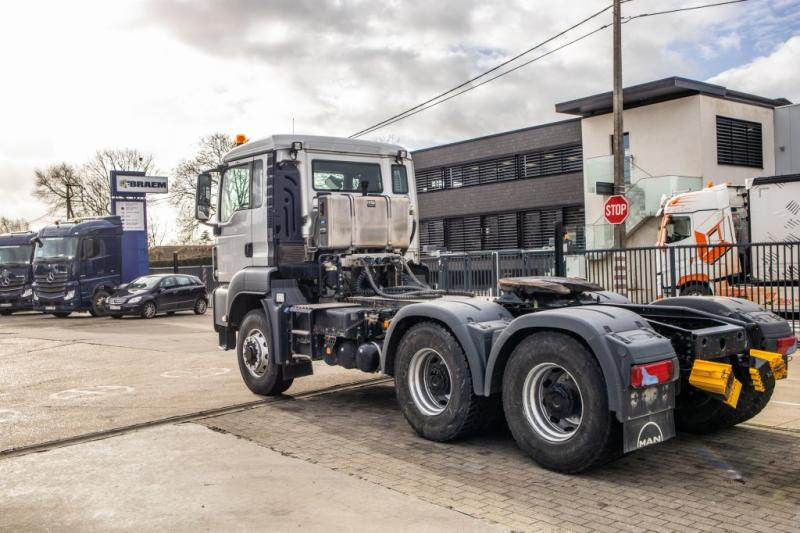 MAN TGS 26.470 6X6H+HYDR - Nyergesvontató: 5 kép. MAN TGS 26.470 6X6H+HYDR - Nyergesvontató: 5 kép.