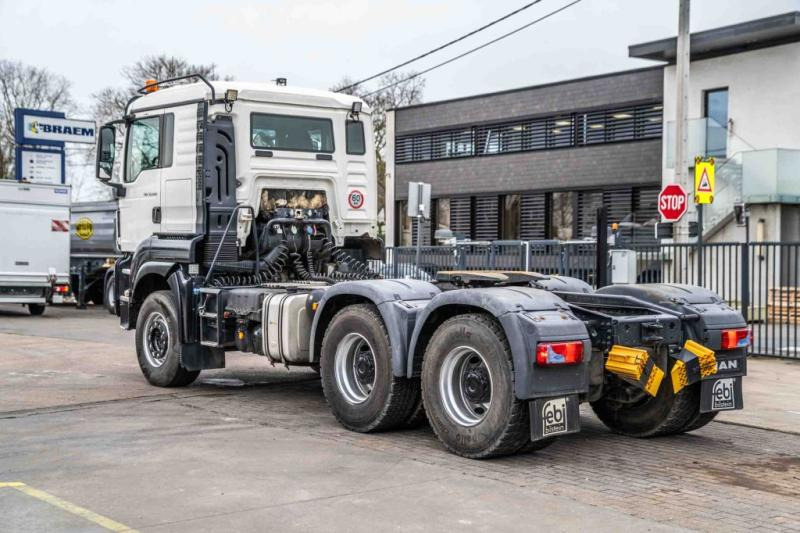 MAN TGS 33.500 BLS+BIG AXLES+KIPHYDR. - Nyergesvontató: 3 kép. MAN TGS 33.500 BLS+BIG AXLES+KIPHYDR. - Nyergesvontató: 3 kép.