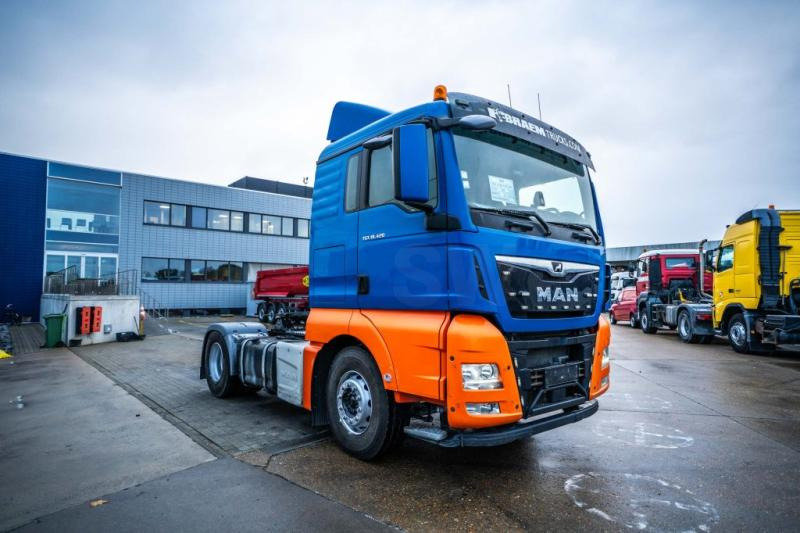 MAN TGX 18.420 XL BLS+INTARDER+HYDR. - Nyergesvontató: 2 kép. MAN TGX 18.420 XL BLS+INTARDER+HYDR. - Nyergesvontató: 2 kép.