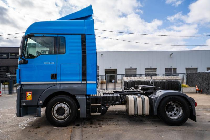Nyergesvontató MAN TGX 18.420 XLX BLS: 6 kép.