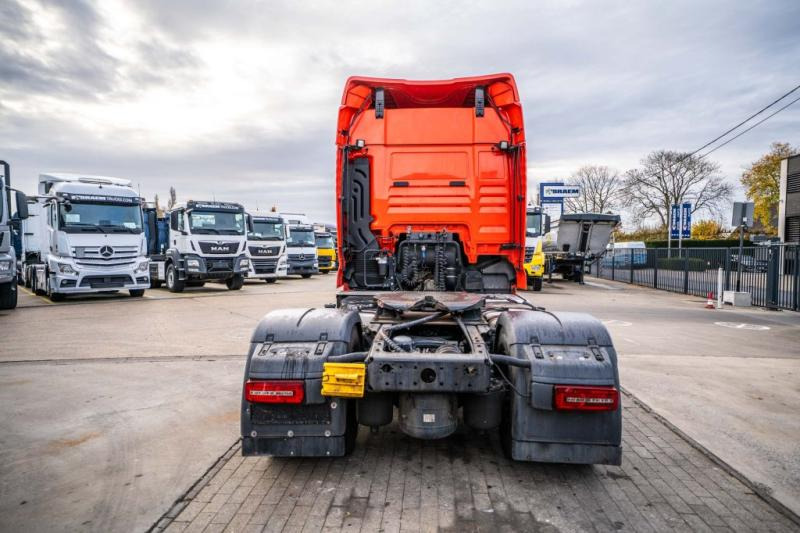 MAN TGX 18.470 BLS - HYDR. - Nyergesvontató: 5 kép. MAN TGX 18.470 BLS - HYDR. - Nyergesvontató: 5 kép.