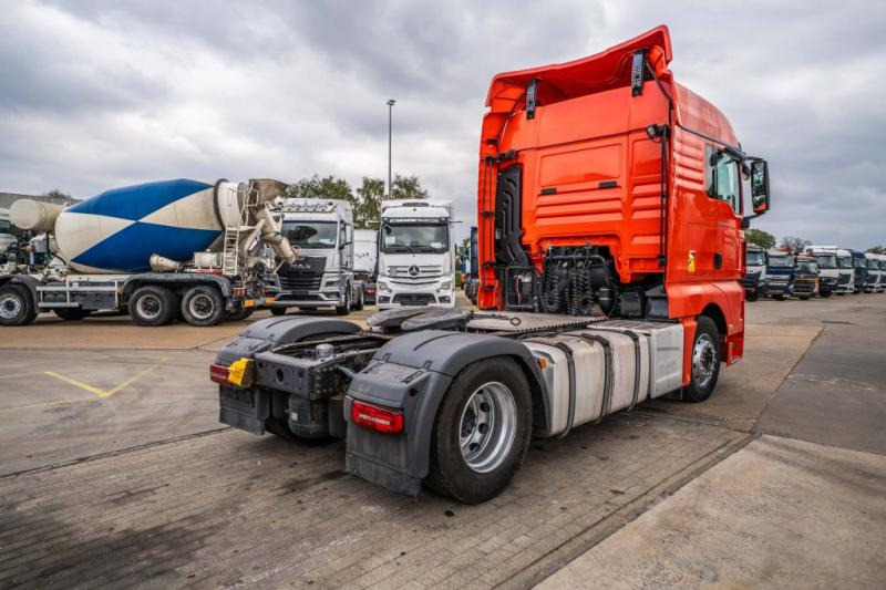 MAN TGX 18.470 XLX BLS - Nyergesvontató: 4 kép. MAN TGX 18.470 XLX BLS - Nyergesvontató: 4 kép.