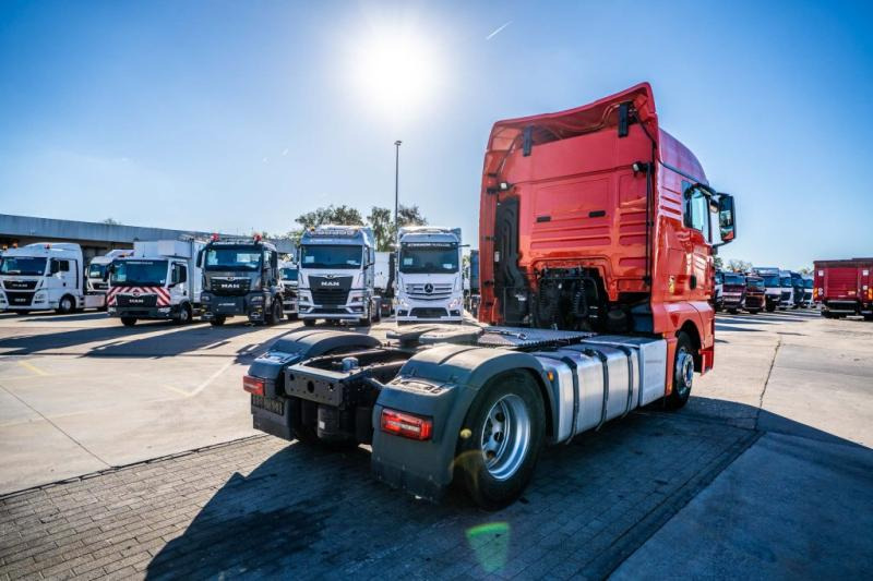 MAN TGX 18.470 XLX BLS - Nyergesvontató: 4 kép. MAN TGX 18.470 XLX BLS - Nyergesvontató: 4 kép.