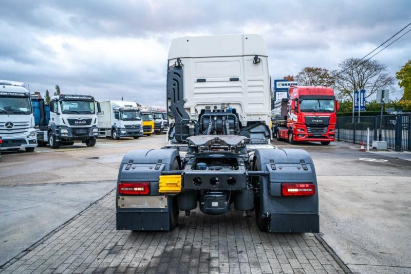 MAN TGX 18.470 XLX BLS+HYDR. - Nyergesvontató: 5 kép. MAN TGX 18.470 XLX BLS+HYDR. - Nyergesvontató: 5 kép.