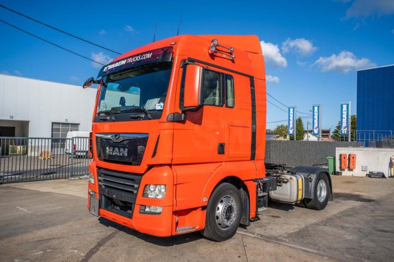 MAN TGX 18.470 XLX BLS+KIPHYDR. - Nyergesvontató: 1 kép. MAN TGX 18.470 XLX BLS+KIPHYDR. - Nyergesvontató: 1 kép.