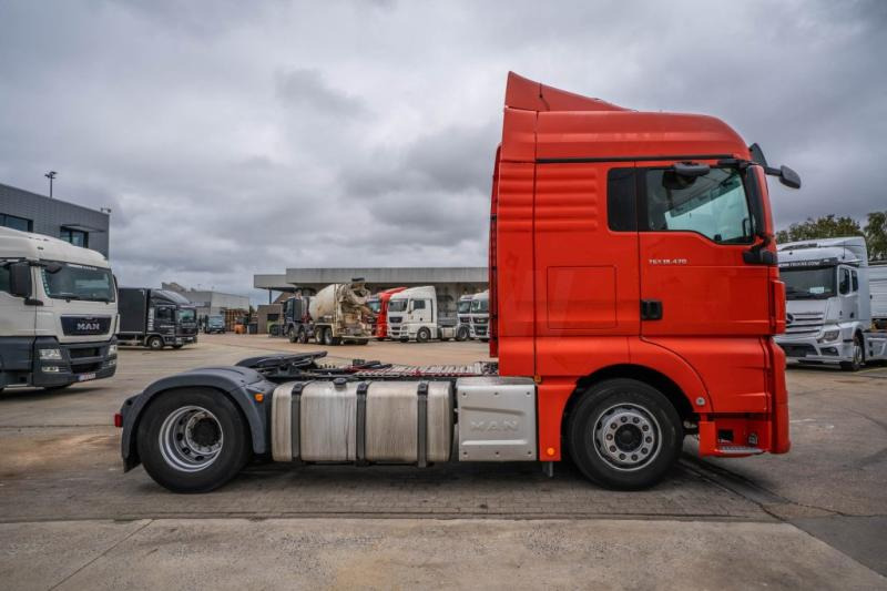 MAN TGX 18.470 XLX BLS+KIPHYDR. - Nyergesvontató: 3 kép. MAN TGX 18.470 XLX BLS+KIPHYDR. - Nyergesvontató: 3 kép.