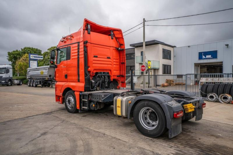 MAN TGX 18.470 XLX BLS+KIPHYDR. - Nyergesvontató: 5 kép. MAN TGX 18.470 XLX BLS+KIPHYDR. - Nyergesvontató: 5 kép.