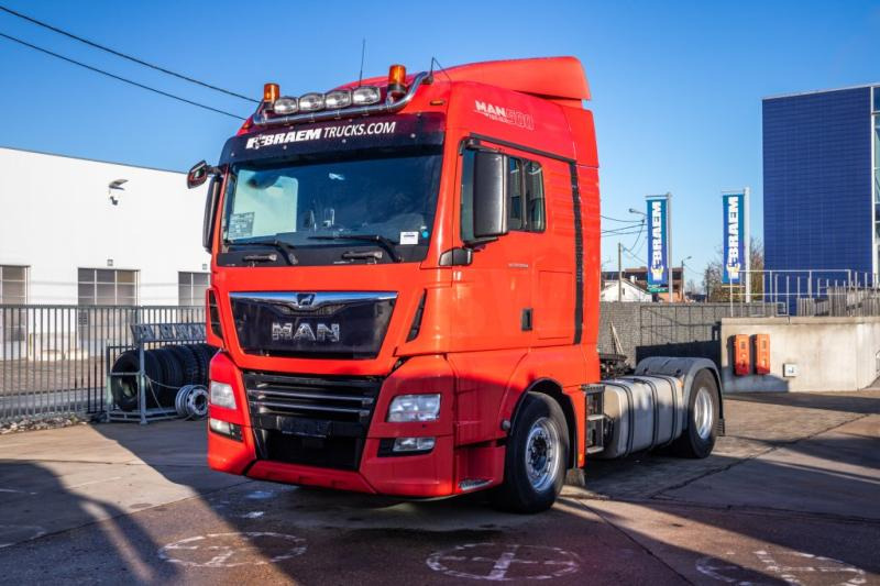 MAN TGX 18.500 XLX LLS - Nyergesvontató: 1 kép. MAN TGX 18.500 XLX LLS - Nyergesvontató: 1 kép.