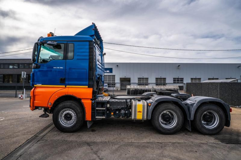 MAN TGX 26.580 XL BLS+INTARDER+BIG AXLES+HYDR. - Nyergesvontató: 2 kép. MAN TGX 26.580 XL BLS+INTARDER+BIG AXLES+HYDR. - Nyergesvontató: 2 kép.