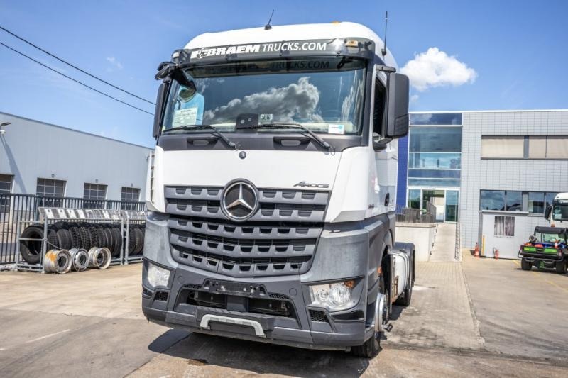 Mercedes AROCS 1846 HAD + HYDR. - Nyergesvontató: 5 kép. Mercedes AROCS 1846 HAD + HYDR. - Nyergesvontató: 5 kép.