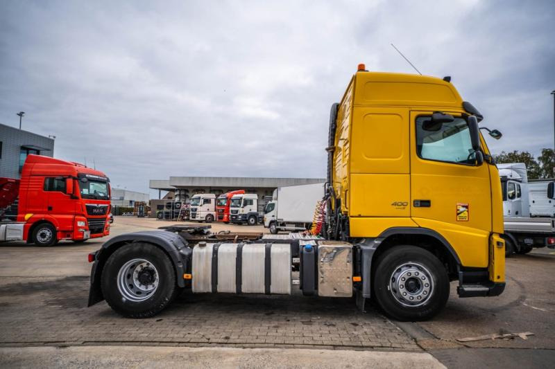 Volvo FH 400 -E5 +KIPHYDR. - Nyergesvontató: 3 kép. Volvo FH 400 -E5 +KIPHYDR. - Nyergesvontató: 3 kép.