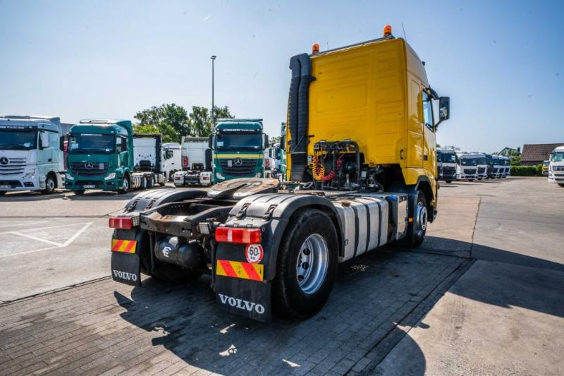 Volvo FH 400+E5+KIPHYDR. - Nyergesvontató: 4 kép. Volvo FH 400+E5+KIPHYDR. - Nyergesvontató: 4 kép.