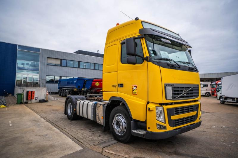 Volvo FH 400 -E5 +KIPHYDR. - Nyergesvontató: 2 kép. Volvo FH 400 -E5 +KIPHYDR. - Nyergesvontató: 2 kép.