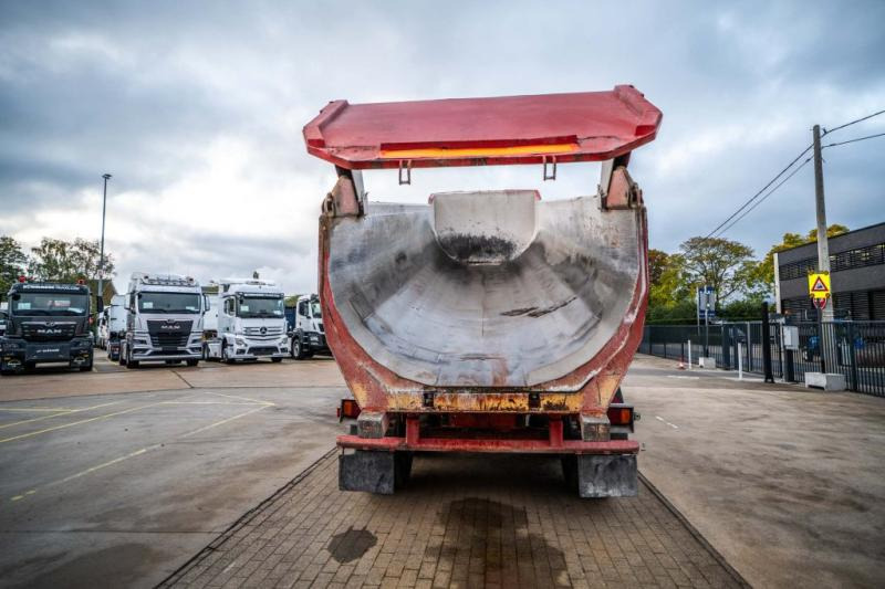 ROBUSTE-KAISER S3302G37+ HYRD. DEUR - Félpótkocsi billenőplatós: 5 kép. ROBUSTE-KAISER S3302G37+ HYRD. DEUR - Félpótkocsi billenőplatós: 5 kép.