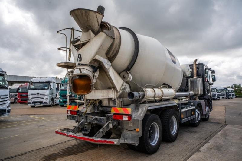 Renault C430 - LIEBHERR 9M3-BELGIUM TRUCK - Betonmixer: 4 kép. Renault C430 - LIEBHERR 9M3-BELGIUM TRUCK - Betonmixer: 4 kép.