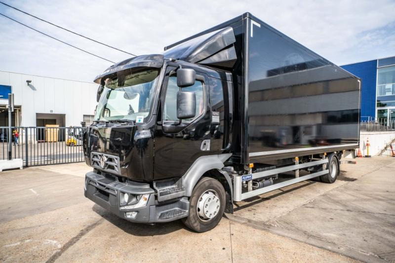 Renault D250 16T.- 36000 KM +DHOLLANDIA 2T. - Dobozos felépítményű teherautó: 1 kép. Renault D250 16T.- 36000 KM +DHOLLANDIA 2T. - Dobozos felépítményű teherautó: 1 kép.