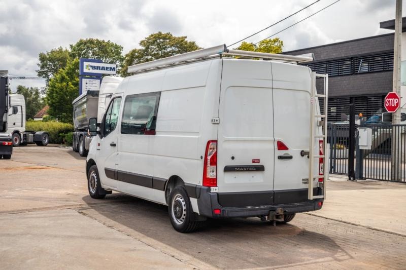 Renault MASTER 125 DCI + 6+1 personen - Furgon: 4 kép. Renault MASTER 125 DCI + 6+1 personen - Furgon: 4 kép.