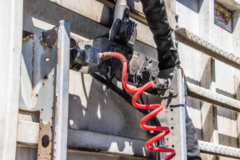 SYSTEM TRAILER CRANE/KRAN/GRUE-PALFINGER 24T/M+3EXT - Platós félpótkocsi: 5 kép. SYSTEM TRAILER CRANE/KRAN/GRUE-PALFINGER 24T/M+3EXT - Platós félpótkocsi: 5 kép.