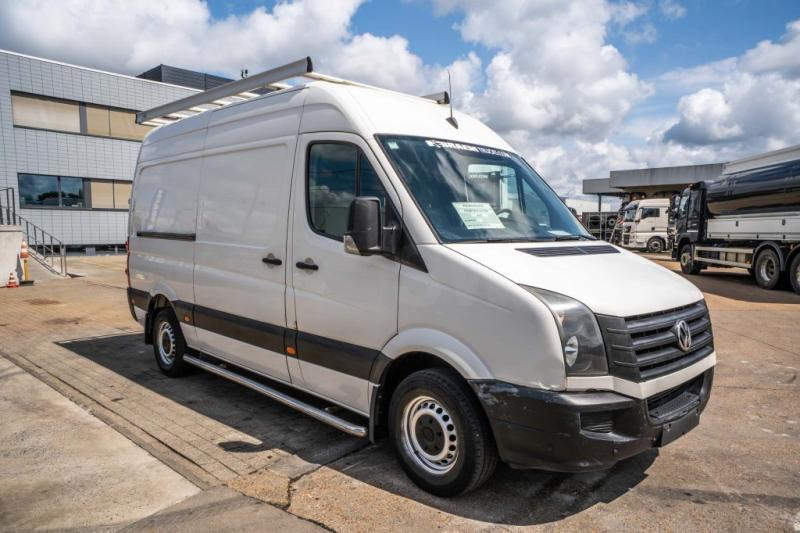 VW CRAFTER 2.0 TDI - Furgon: 2 kép. VW CRAFTER 2.0 TDI - Furgon: 2 kép.
