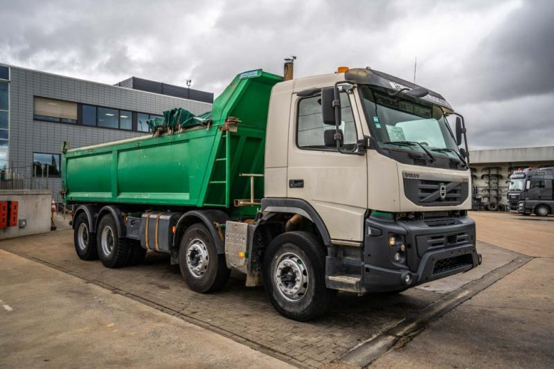 Volvo FMX 420 -8x4 - Billenőplatós teherautó: 2 kép. Volvo FMX 420 -8x4 - Billenőplatós teherautó: 2 kép.