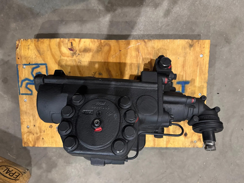 Ginaf Ruil stuurhuizen GINAF / DAF - Kormánymű: 4 kép. Ginaf Ruil stuurhuizen GINAF / DAF - Kormánymű: 4 kép.