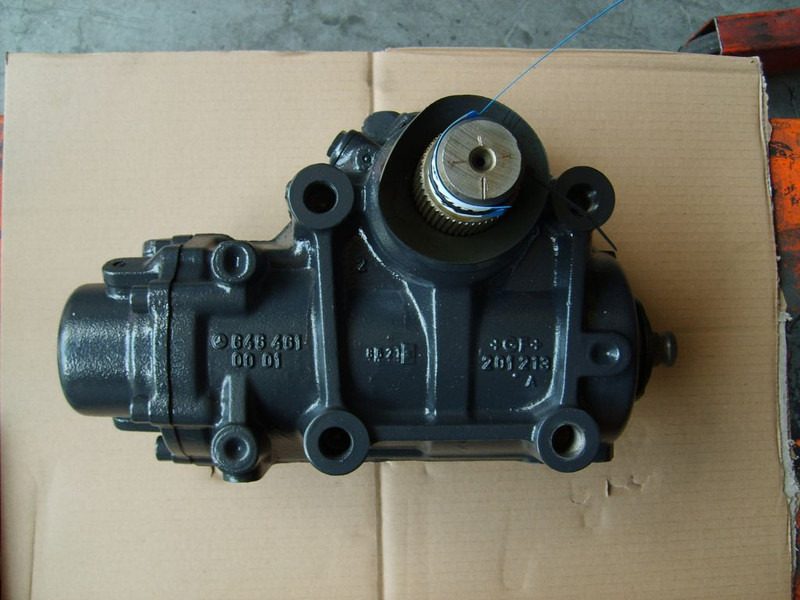 Mercedes-Benz LS8 A6464602000/70 / 646460200/6464600400/646460040080 - Kormánymű - Teherautó: 2 kép. Mercedes-Benz LS8 A6464602000/70 / 646460200/6464600400/646460040080 - Kormánymű - Teherautó: 2 kép.