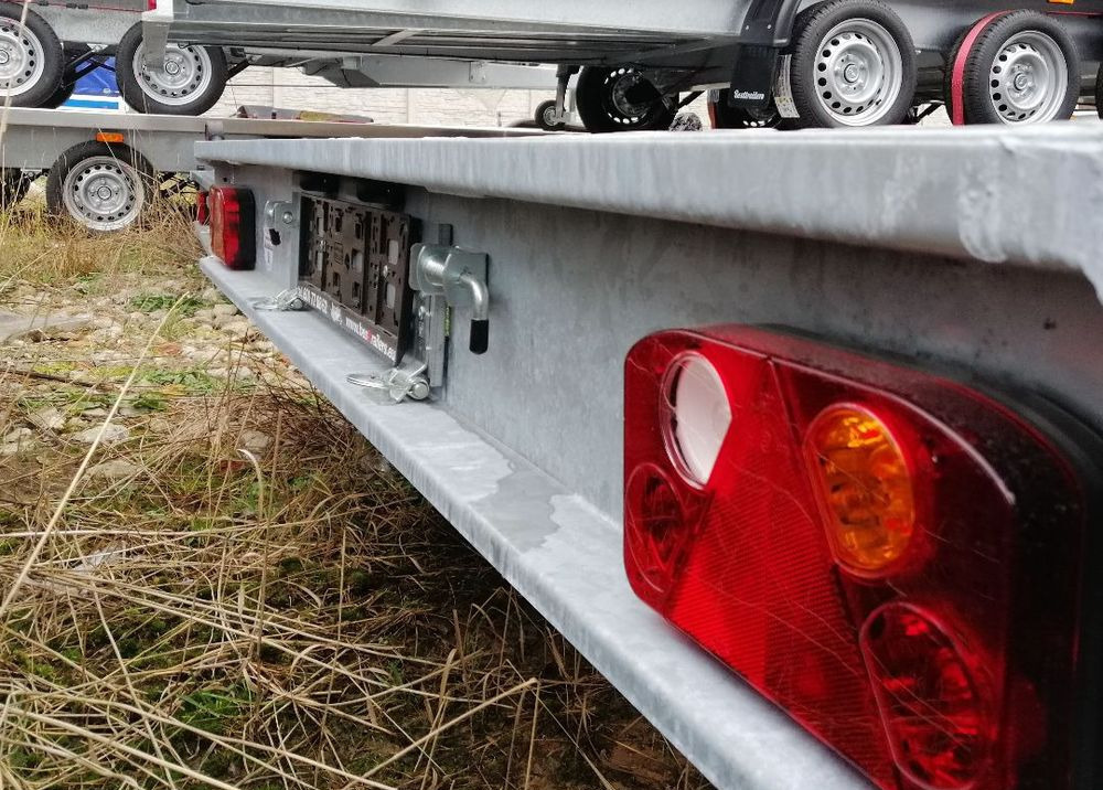 Besttrailers LONG (Indiana) - Pótkocsi autószállító: 4 kép. Besttrailers LONG (Indiana) - Pótkocsi autószállító: 4 kép.