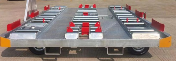 SUPU 7t pallet dolly PD2008 - Repülőtéri jármű: 1 kép. SUPU 7t pallet dolly PD2008 - Repülőtéri jármű: 1 kép.