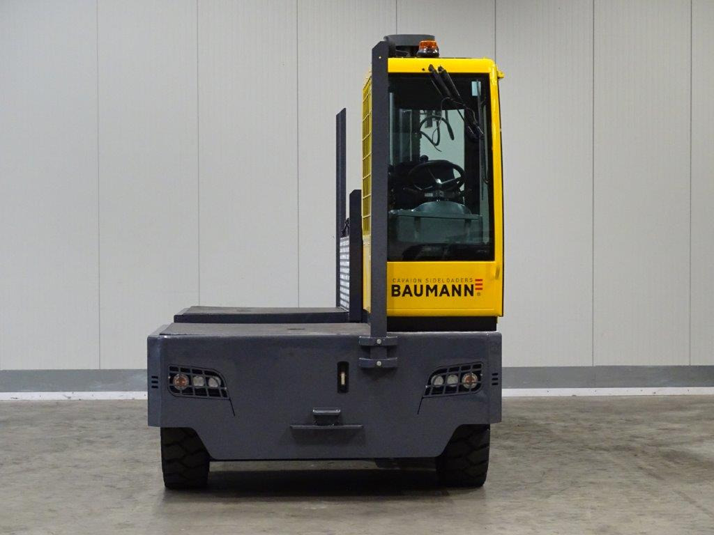 Baumann EGX50/14/63TR - NEU BAT. - Oldalrakodó targoncá: 5 kép. Baumann EGX50/14/63TR - NEU BAT. - Oldalrakodó targoncá: 5 kép.