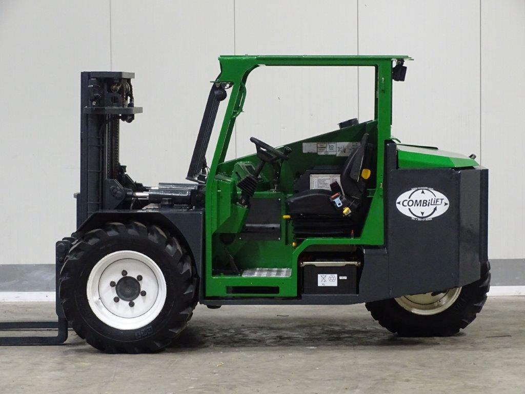 Combilift COMBI-RT - TRIPLEX - Terepjáró képességű targoncá: 4 kép. Combilift COMBI-RT - TRIPLEX - Terepjáró képességű targoncá: 4 kép.