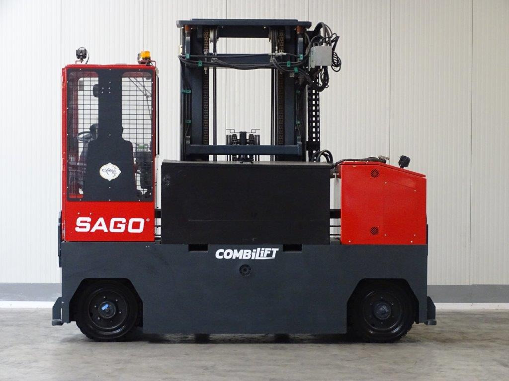 Combilift ESL5067 - REIFEN SE -TRIPLEX - Négyutas tolóoszlopos targoncá: 5 kép. Combilift ESL5067 - REIFEN SE -TRIPLEX - Négyutas tolóoszlopos targoncá: 5 kép.