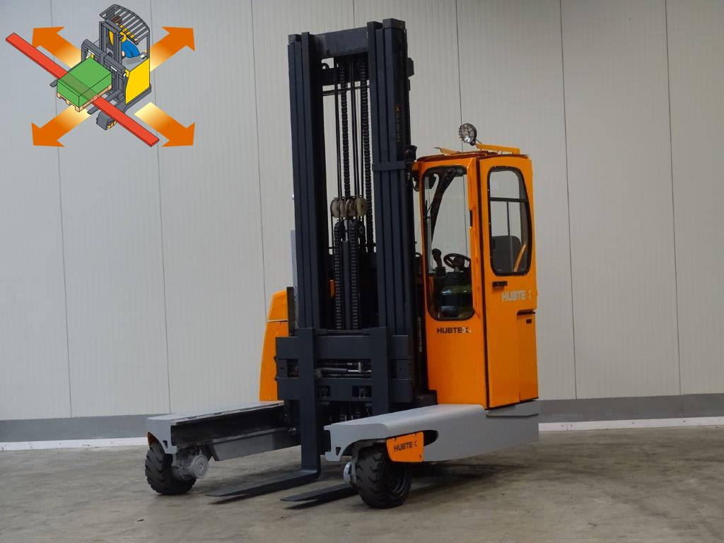 Hubtex DQ45-G - TRIPLEX - Négyutas tolóoszlopos targoncá: 1 kép. Hubtex DQ45-G - TRIPLEX - Négyutas tolóoszlopos targoncá: 1 kép.