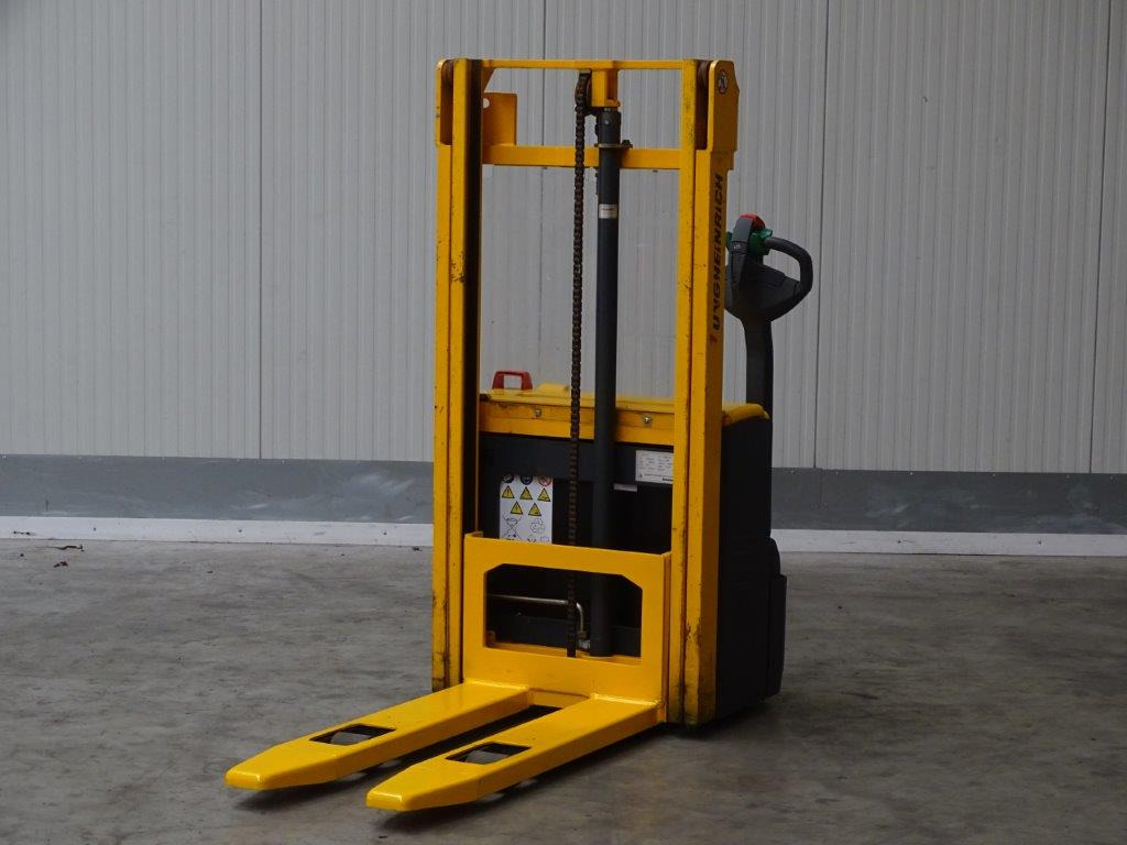 Jungheinrich EJC110 - NEU BATTERIE - Emelőtargoncá: 1 kép. Jungheinrich EJC110 - NEU BATTERIE - Emelőtargoncá: 1 kép.