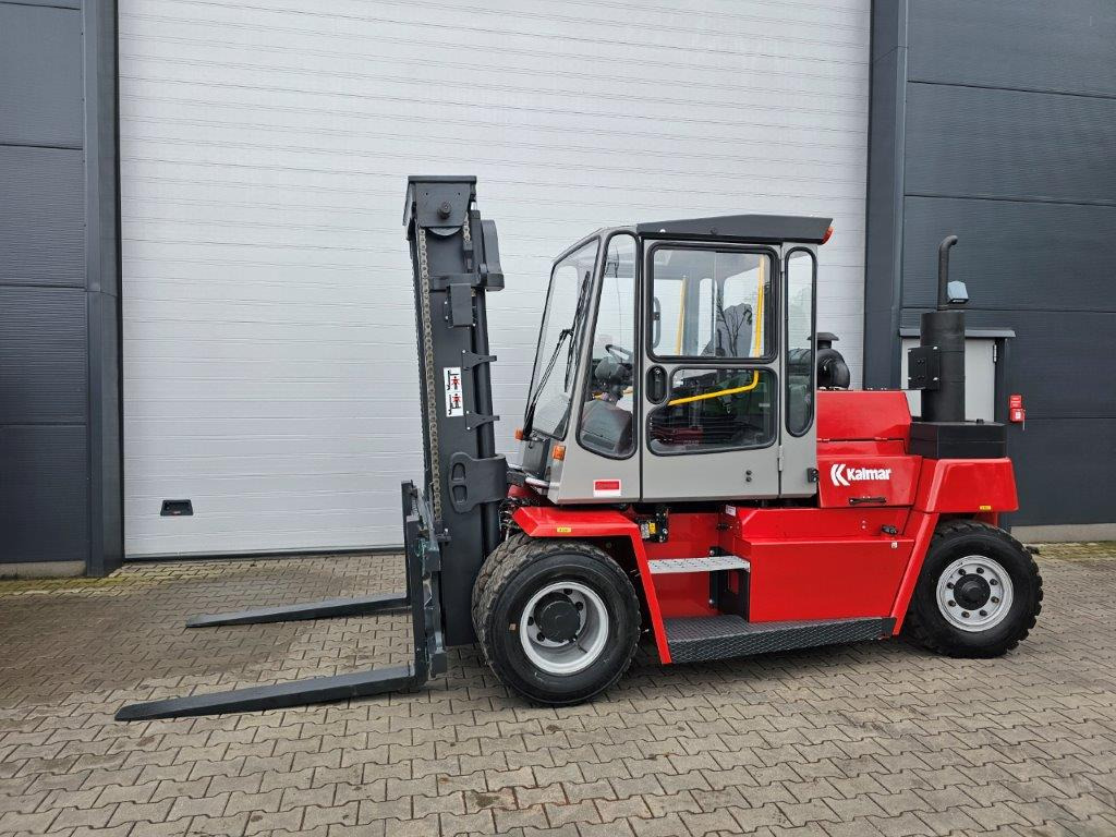 Kalmar DCD80-6 - Dízel targonca: 1 kép. Kalmar DCD80-6 - Dízel targonca: 1 kép.
